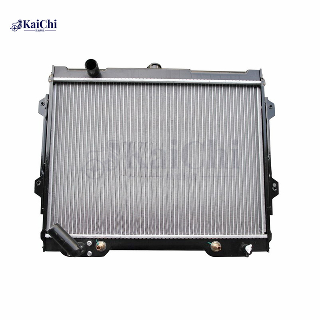 1504 Auto Radiator For 92-94 Mitsubishi Montero 90-00 Pajero 3.0L